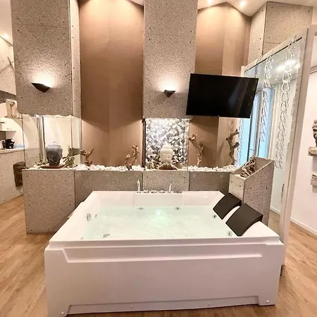 Sebastian's Elegant Aci Castello